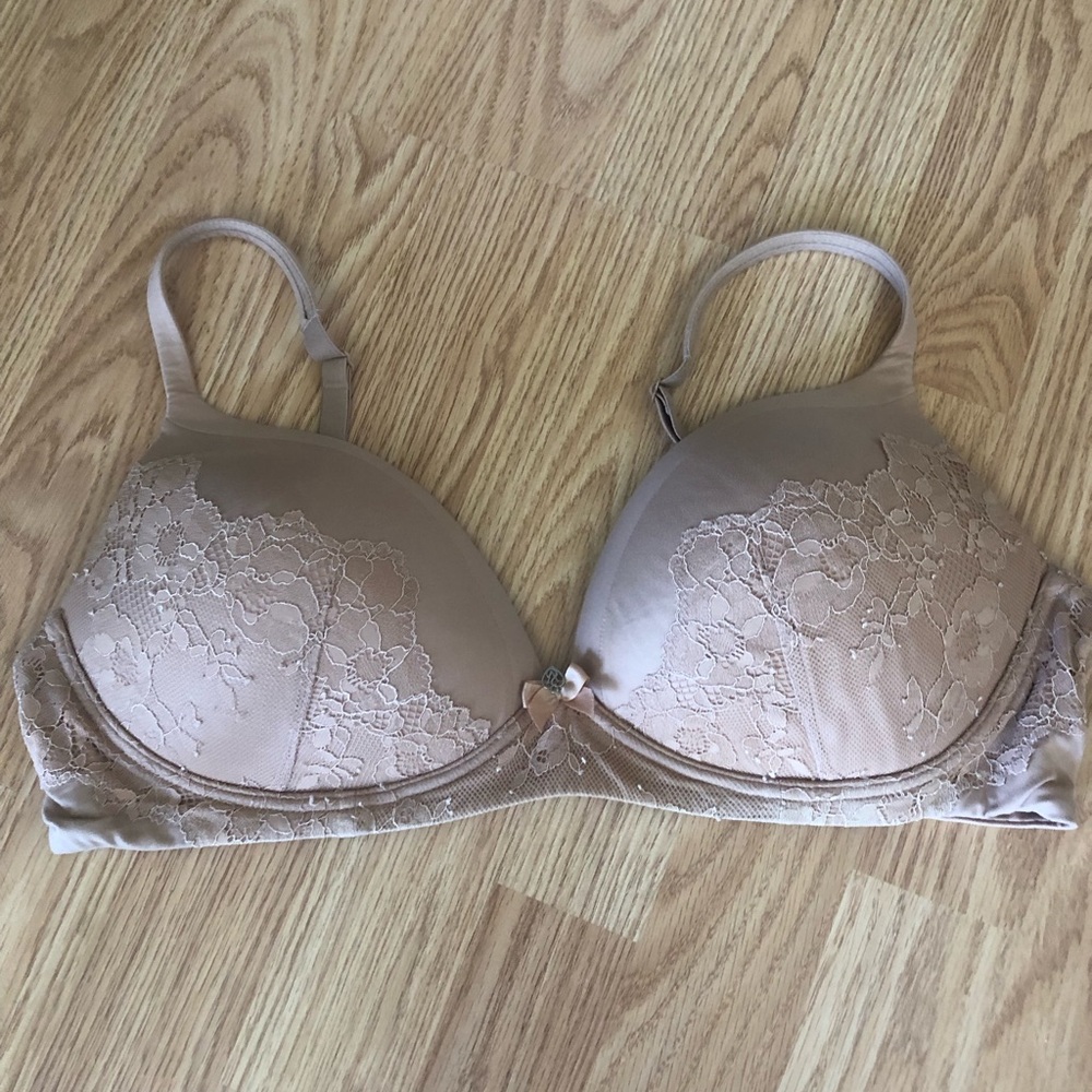 Victoria's Secret Beige Lace-Accent T-Shirt Bra